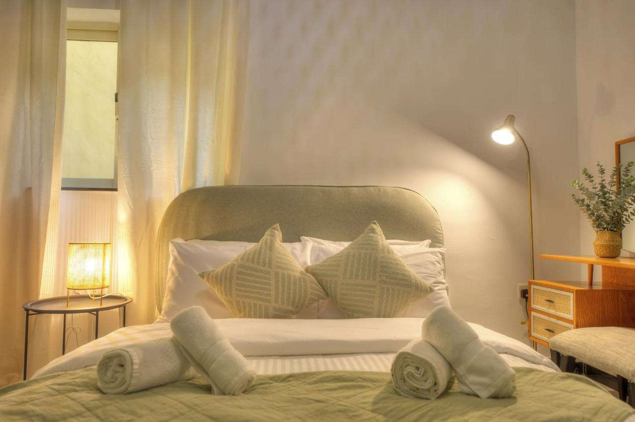 Beautifully Furnished Seafront 4 Bedrooms Goslm-4 斯利马 外观 照片
