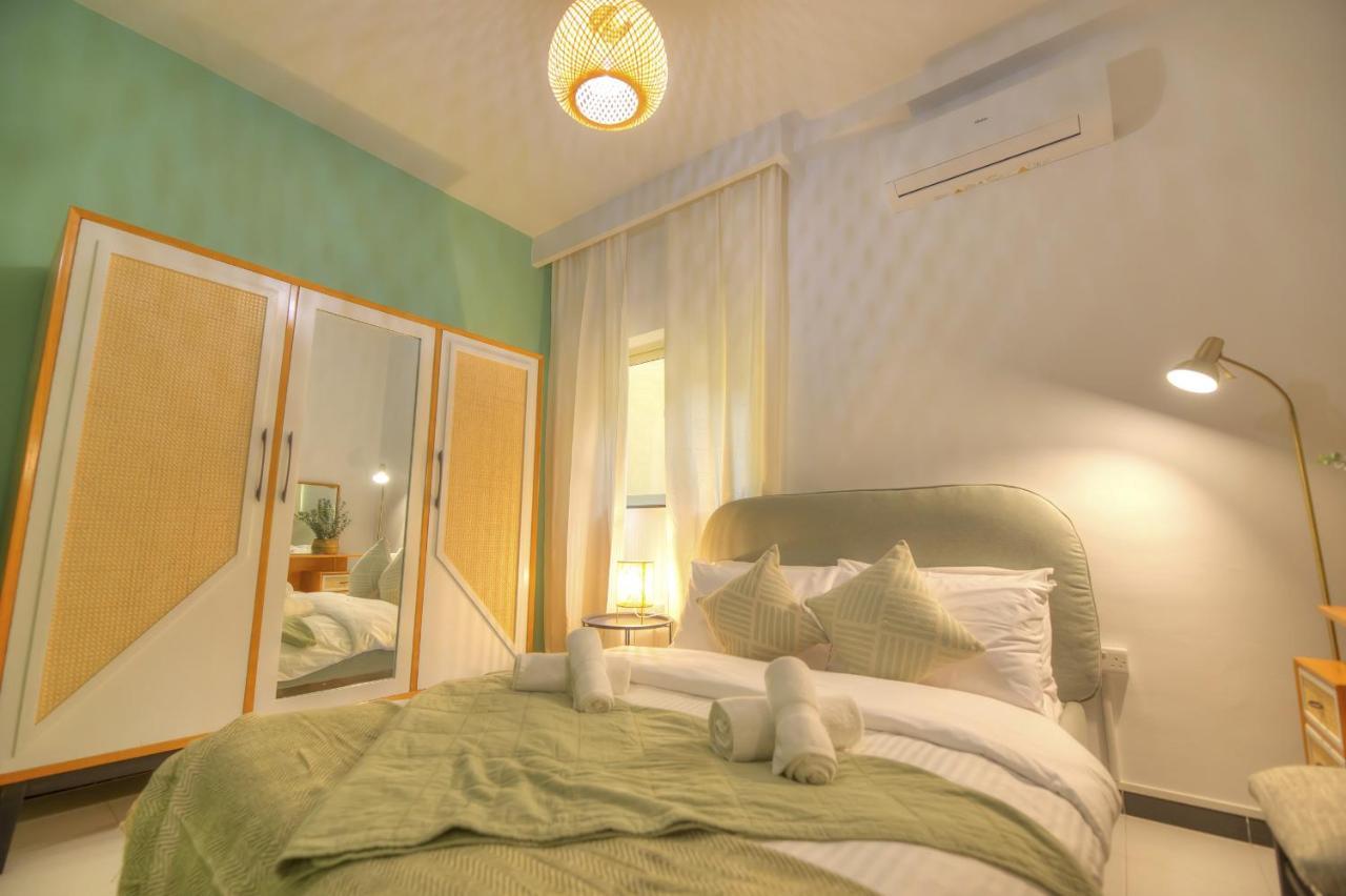 Beautifully Furnished Seafront 4 Bedrooms Goslm-4 斯利马 外观 照片
